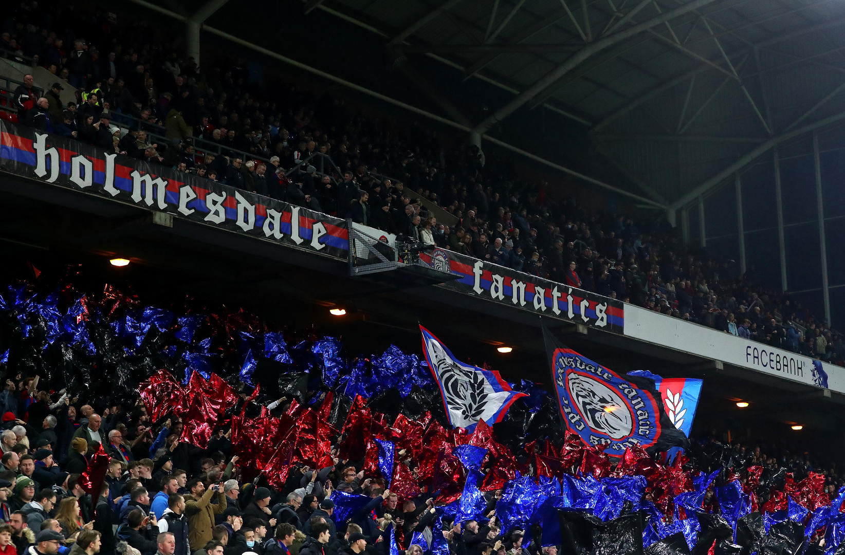 攻防两端的 攻防两端的