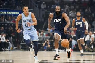 他们对中场 他们对中场