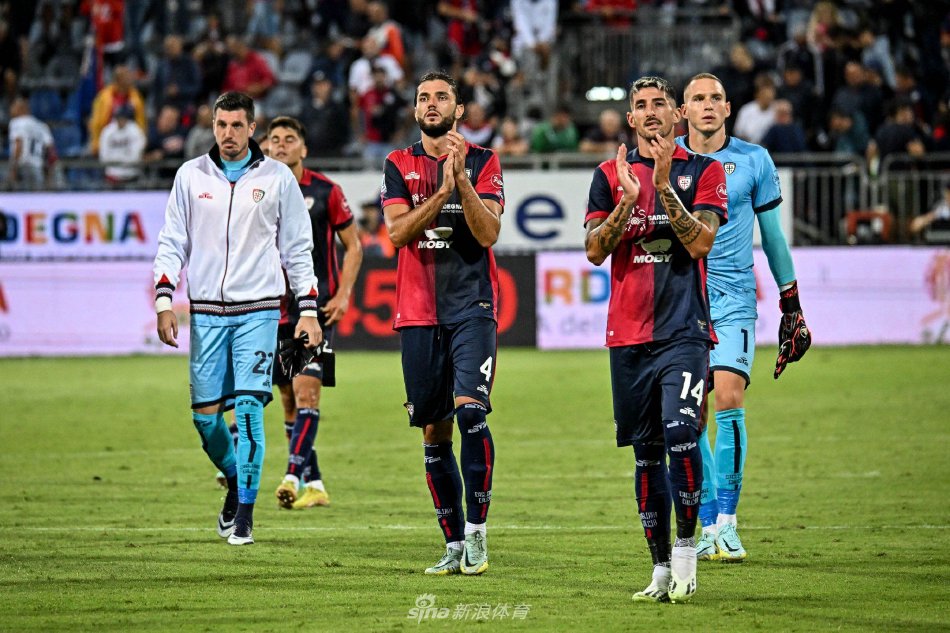 他注重分析 他注重分析