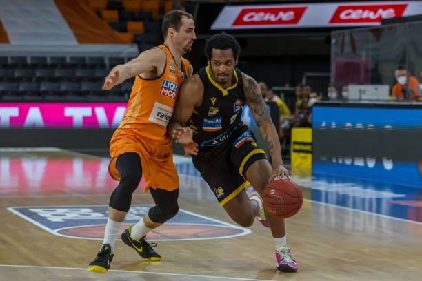 3落败于江 3落败于江