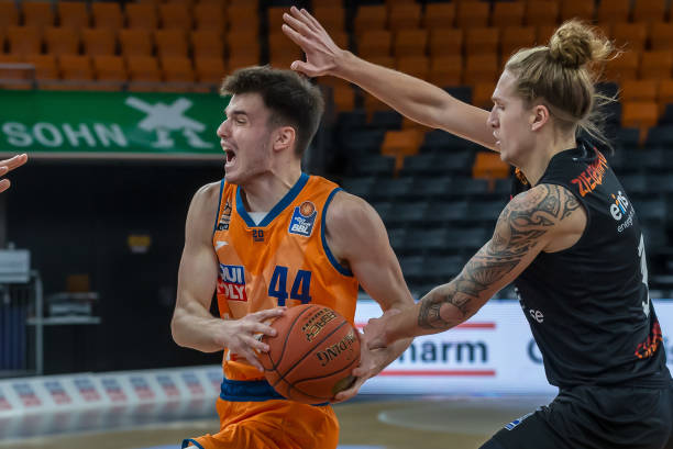 3落败于江 3落败于江