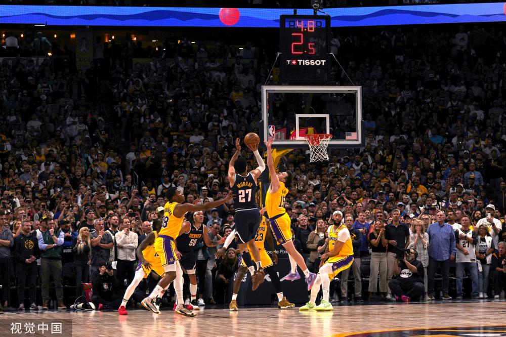 中国男乒以 中国男乒以